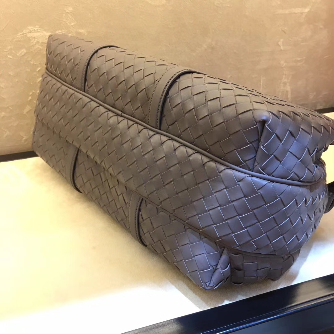 Bottega Veneta 宝缇嘉 2303#女士新款 Monaco 手袋 旅行必备 原版胎牛皮 30cm