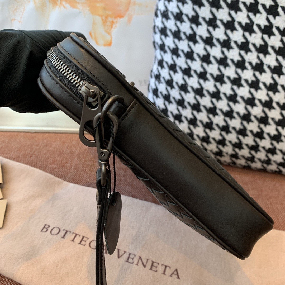 黑色#Bottega veneta 20新款胎牛皮编织手拿包拼色男士包31cm