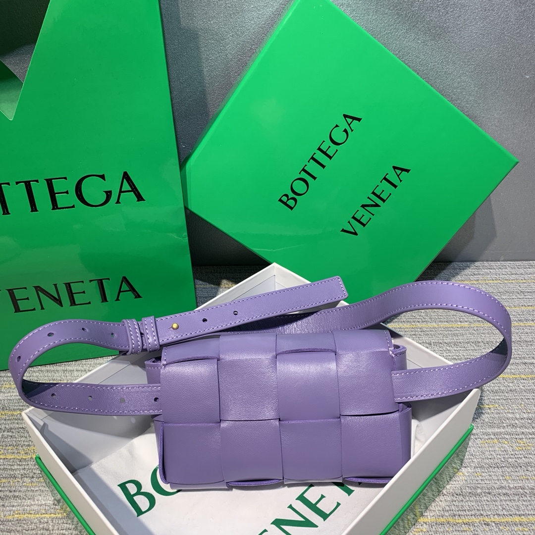 【￥1280】Bottega Veneta 宝缇嘉7788原版羊皮 内里原版羊皮 香芋紫 内里容量非常大 17.5*9.5*5cm